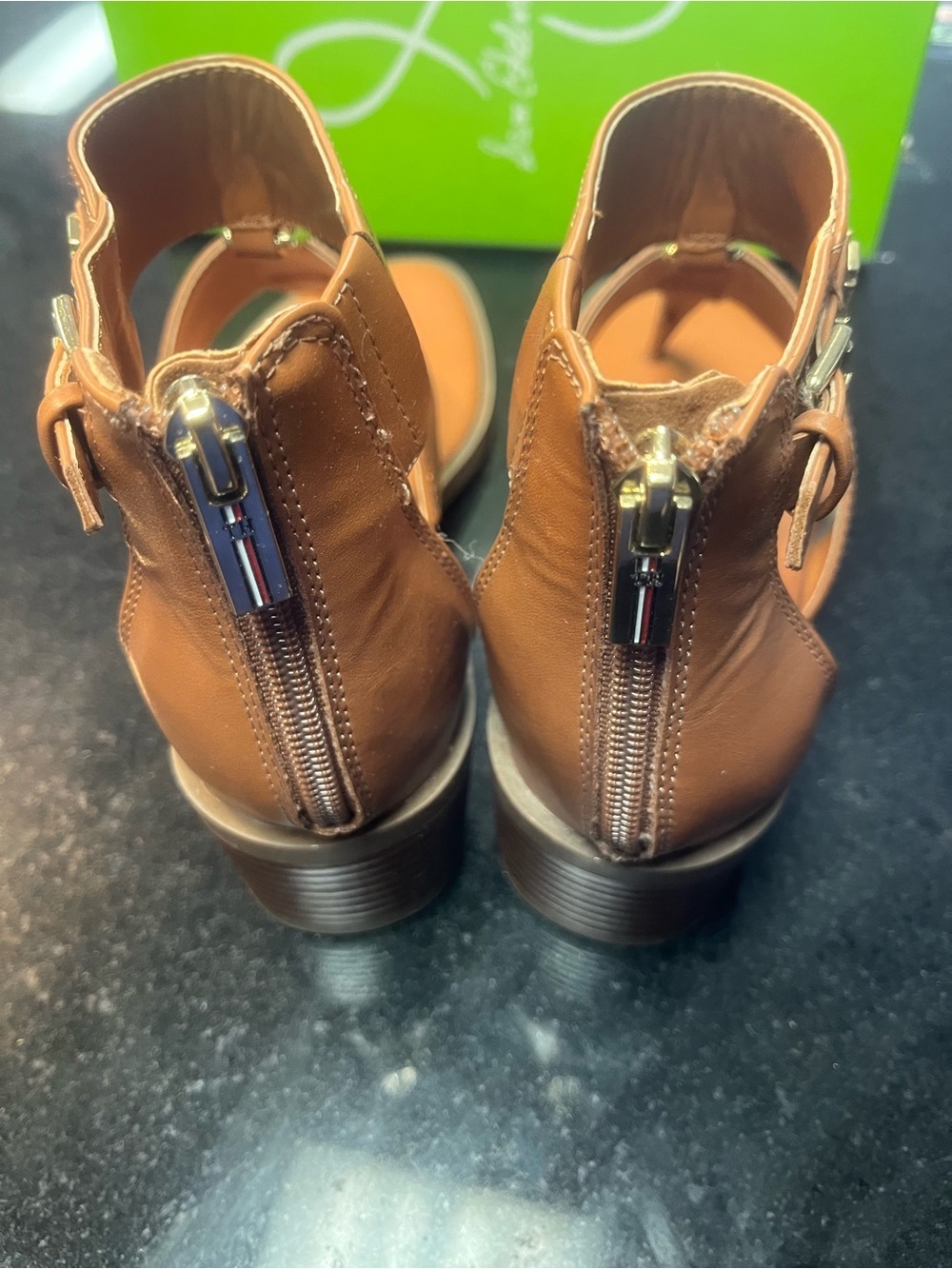 Sz 7 Tommy Hilfiger Tan Leather Block Heel Sandals - Picture 8 of 9